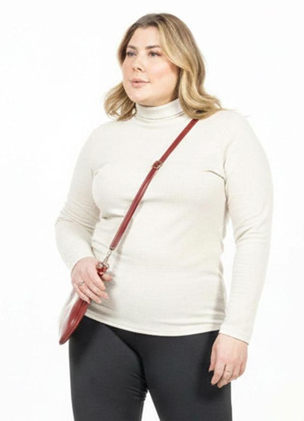 Blusa Plus Size Manga Longa Bege