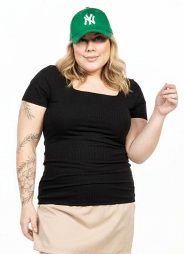 Blusa Plus Size Preto