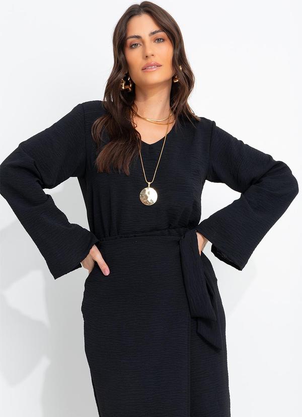 Blusa Preta em Crepe Plano
