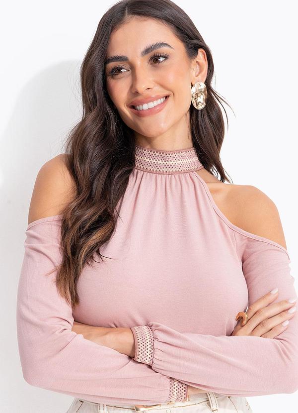 Blusa Rosê Gola Alta com Ombros a Mostra