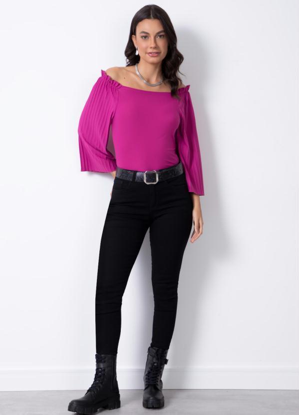 Blusa com Manga Plissada Fúcsia