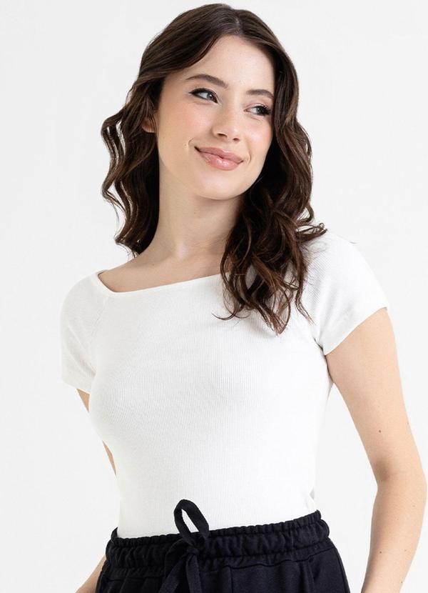 Blusa Ombro a Ombro Básica em Ribana Off White