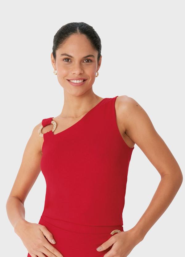 Blusa Assimétrica com Argola Vermelho