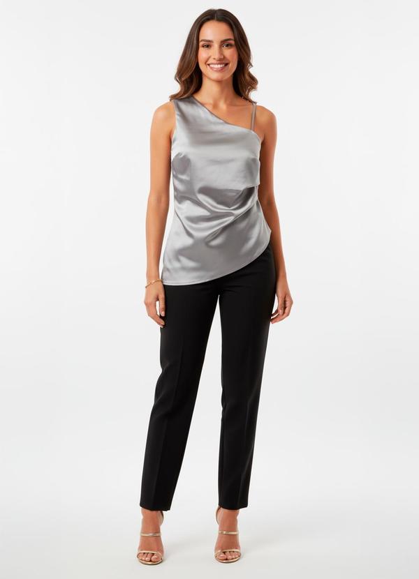 Blusa Cinza Claro em Cetim