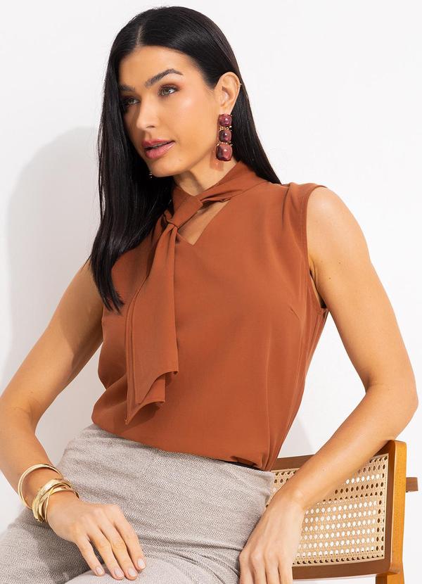 Blusa Marrom em Crepe Plano