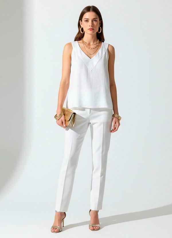 Blusa Off White em Viscose Plana