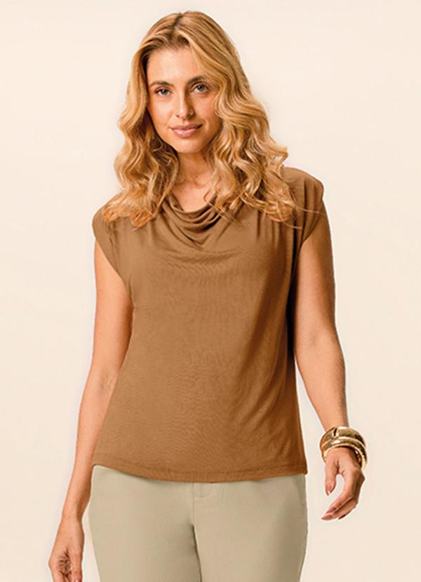 Blusa Regular Degagê em Viscose Caramelo