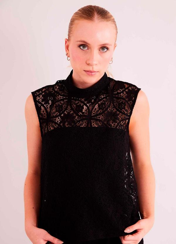 Blusa Urban Frame sem Manga em Plano Renda Preto