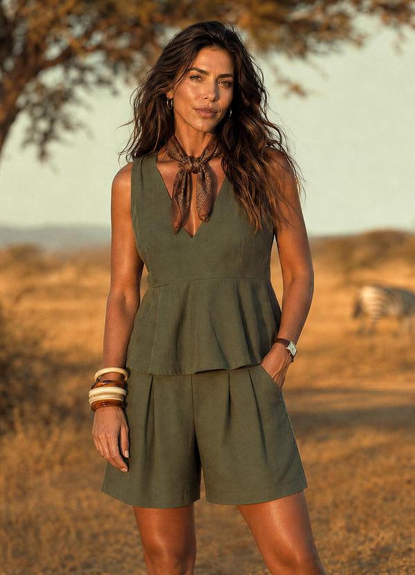 Blusa Verde Escuro em Tecido de Alfaiataria