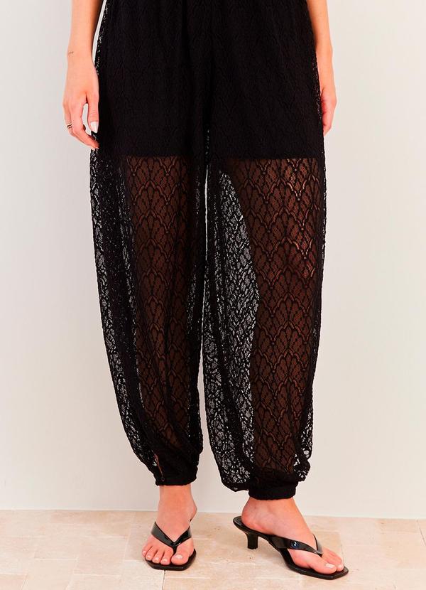 Calça Balloon em Renda Urban Frame Preto