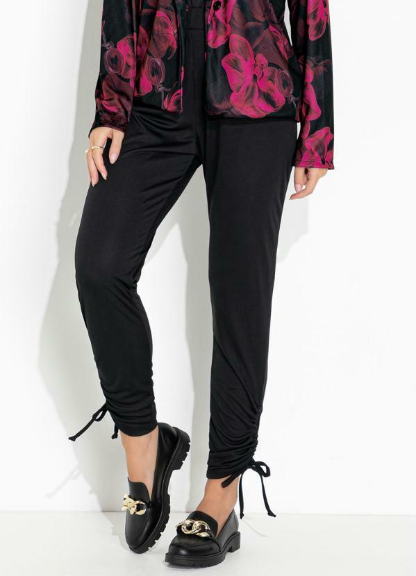 Vista 2 Calça Preta com Regulagem na Barra Moda Pop Moda Pop