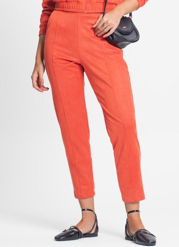 Calça Feminina em Suede Sarjado Laranja