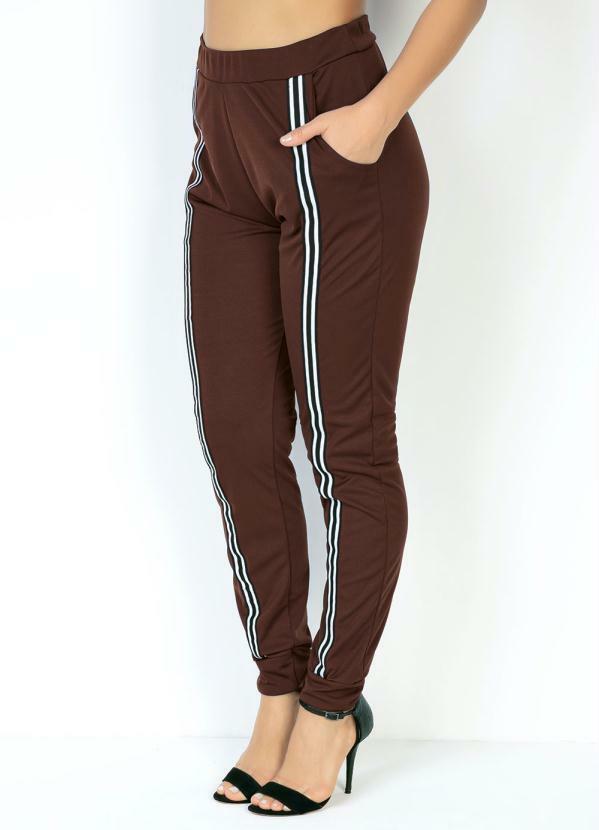 Calça Jogger Marrom com Faixas na Frente