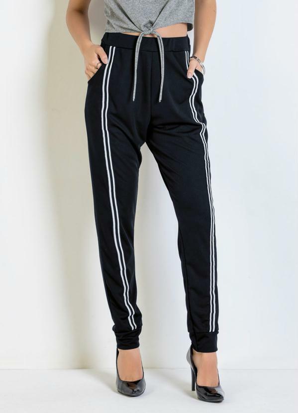 Calça Jogger Preta com Faixas na Frente