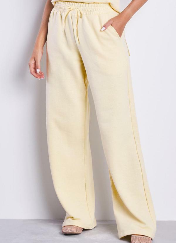 Calça Moletom sem Pelúcia Wide Leg Val Amarelo