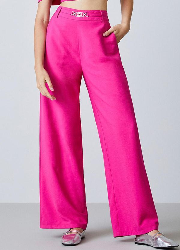Calça Pink com Pingente de Metal Rosa