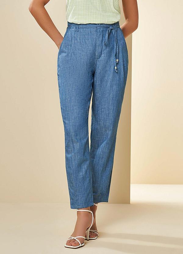 Vista 2 Calça Cintura Alta Carrot Trend Azul