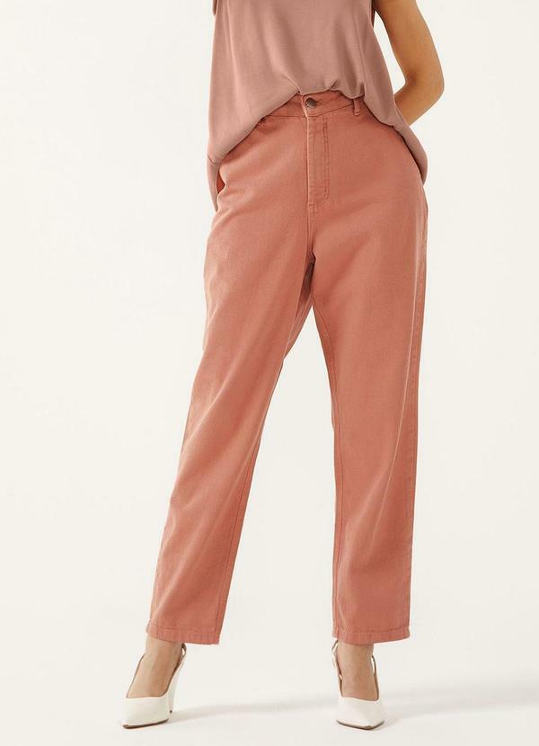 Calça Feminina Mom Sarja Rosa