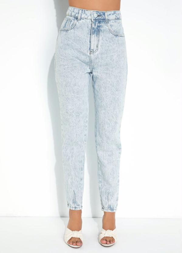 Calça Jeans Clara Mom Jeans com PuÃdos Sawary