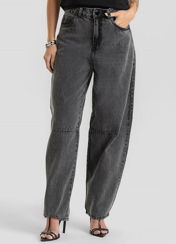 Calça Jeans Feminina Barrel Estonada Preto