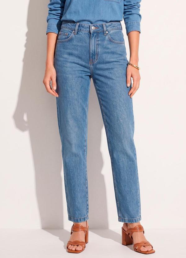 Calça Jeans Genderless com Bolsos Funcionais