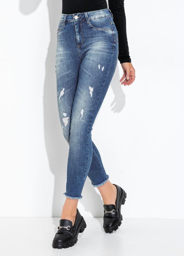 Calça Jeans Médio Levanta Bumbum Cigarrete