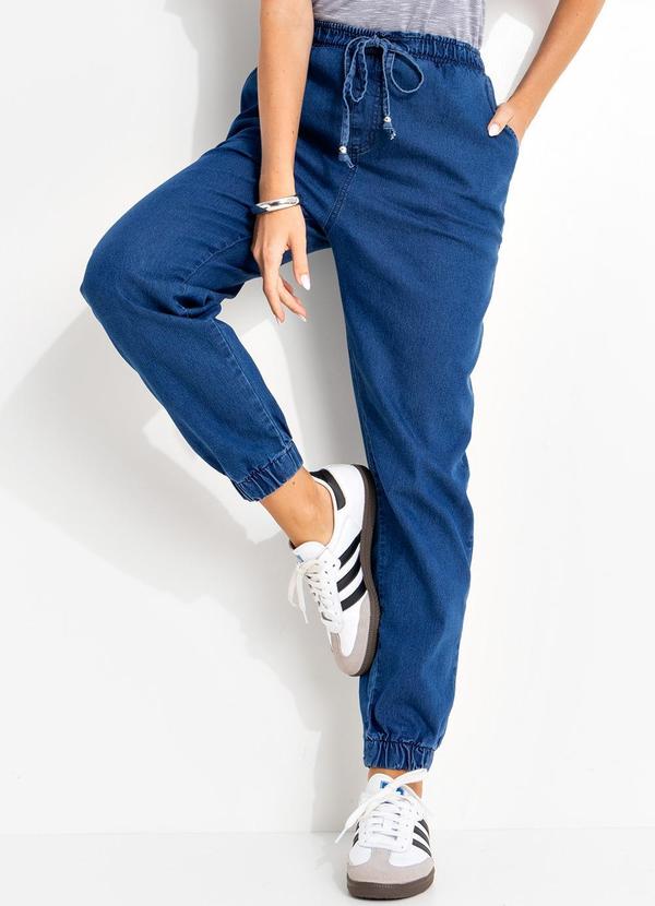 Vista 2 Calça Jogger Jeans Médio Cintura Alta com Bolsos Quintess Quintess