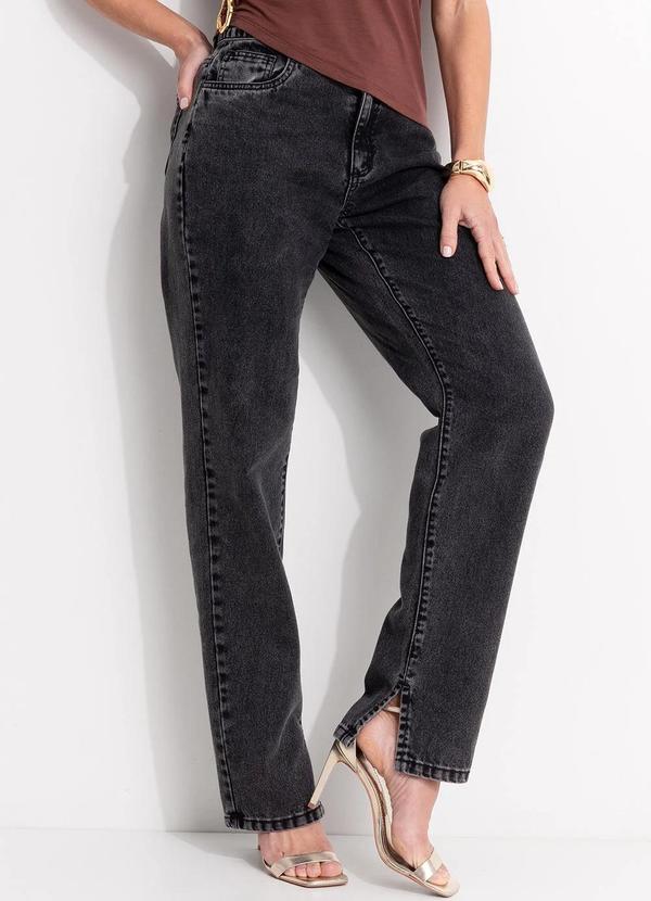 Calça Mom Jeans Preto em Jeans