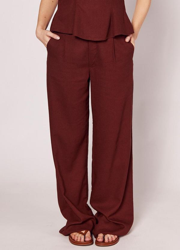 Calça em Linho com Bolsos Frontais Marrom