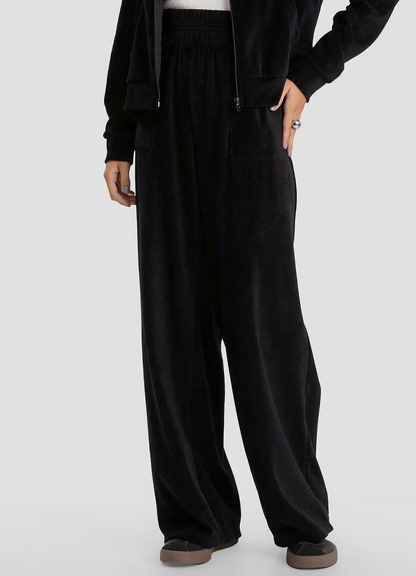 Calça Feminina Pantalona em Plush Preto