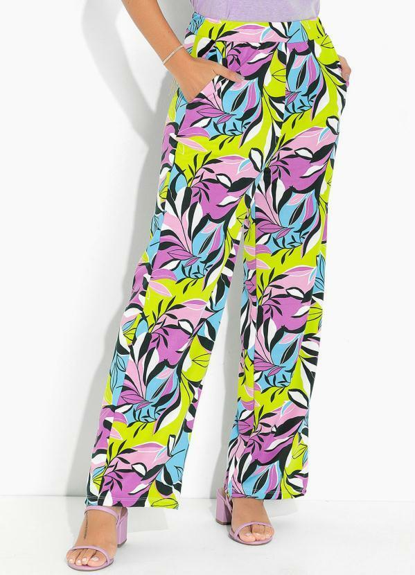 Calça Folhagem Verde com Bolsos Funcionais