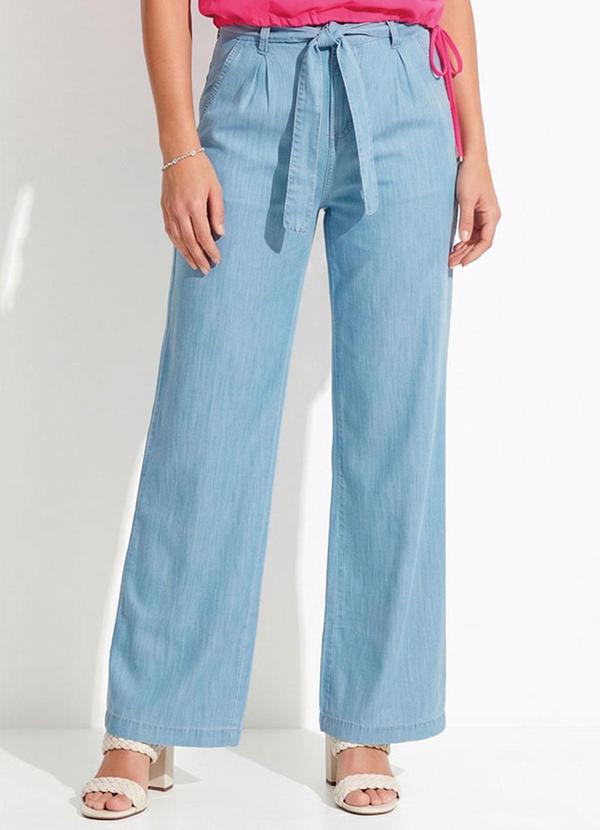 Calça Jeans Claro Modelo Clochard Pantalona
