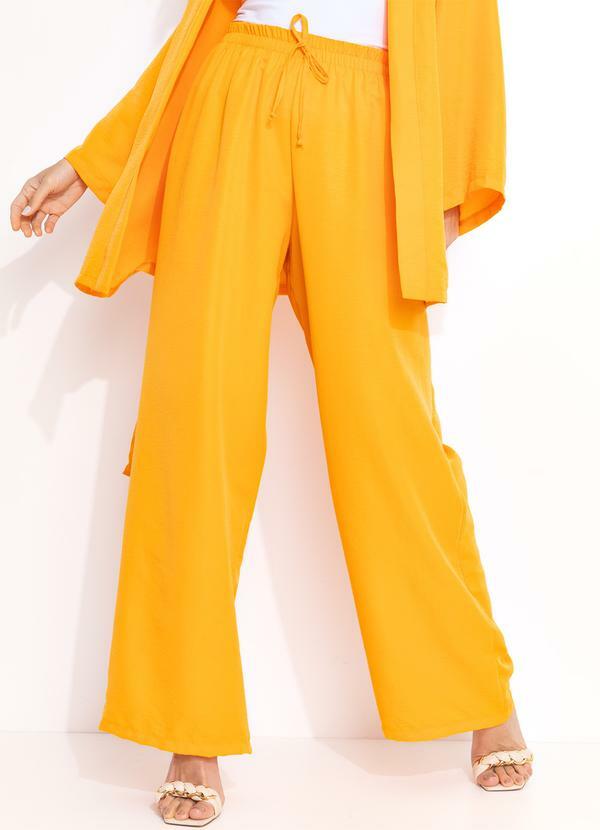 Calça Laranja em Crepe Plano
