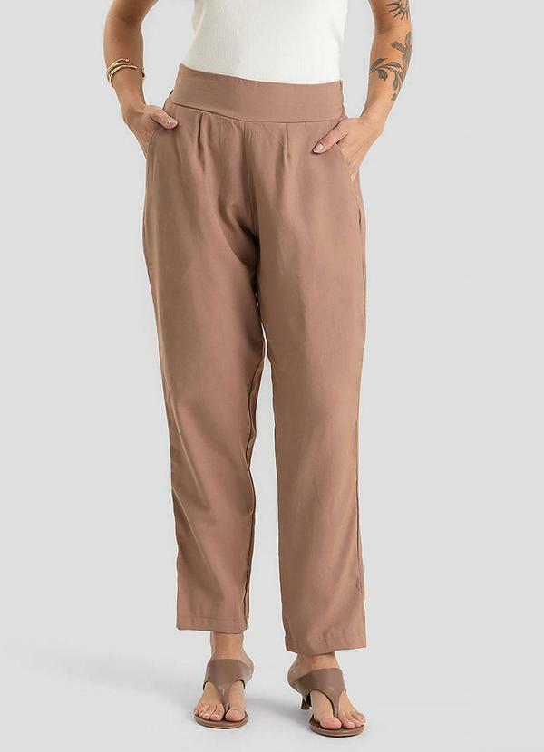 Calça Pantalona Feminina em Alfaiataria Bege