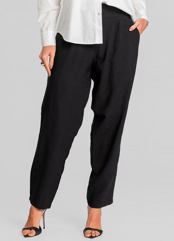 Calça Pantalona Feminina em Alfaiataria Preto