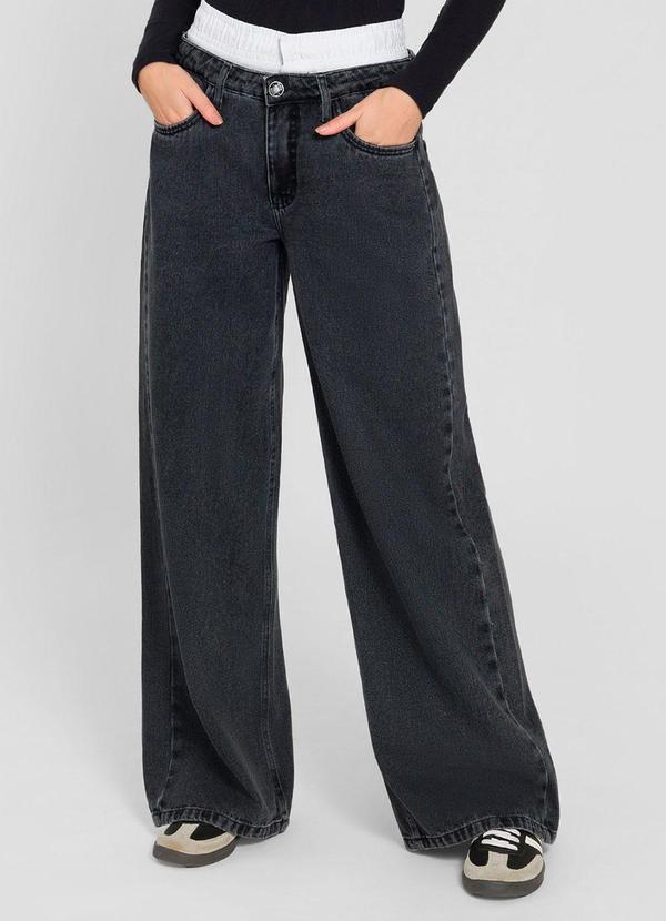 Calça Skater com Short Embutido Preto