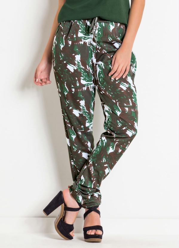 Calça com Elástico na Cintura Camuflada