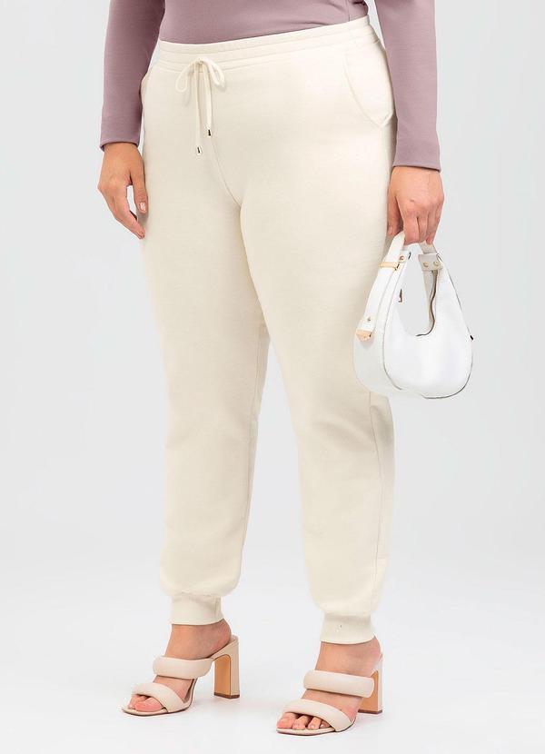 Calça Plus Size em Moletom Bege