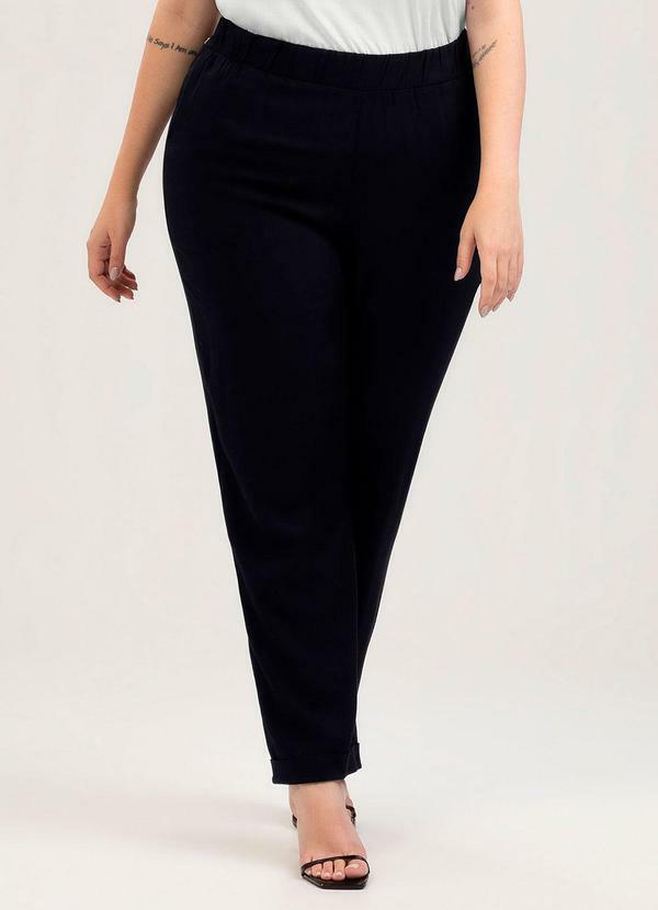Calça Plus Size em Viscose Preto