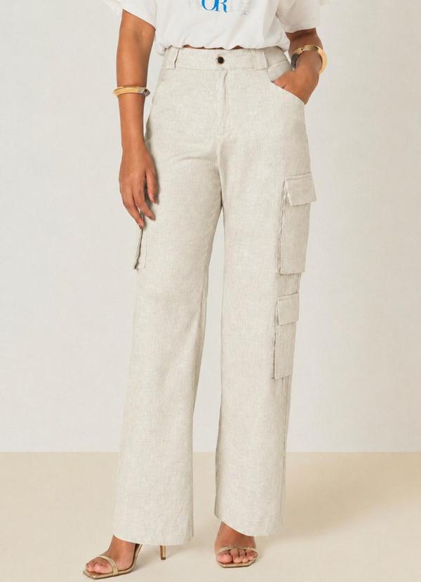 Calça Reta com Bolsos Cargo Bege Natural
