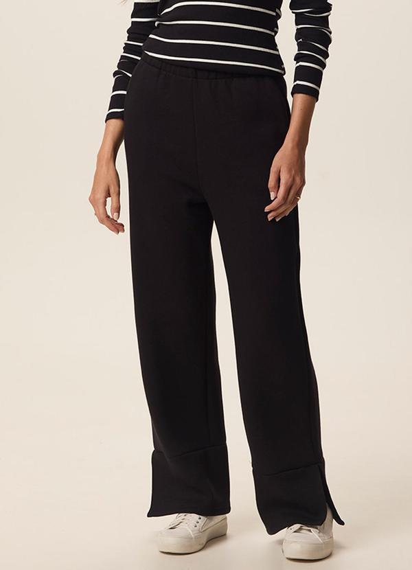 Calça Reta em Moletom com Bolso Preto