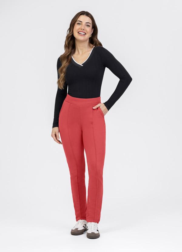 Calça Reta em Moletom Vermelho