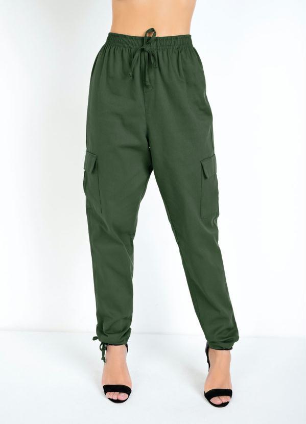 Calça com Bolsos Laterais e Amarrações Verde