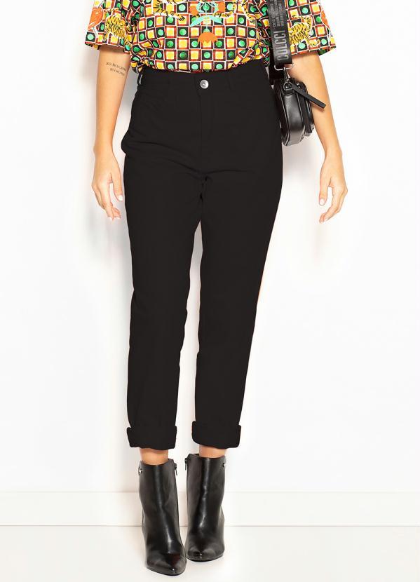 Vista 2 Calça Mom de Sarja Preto Colcci Colcci