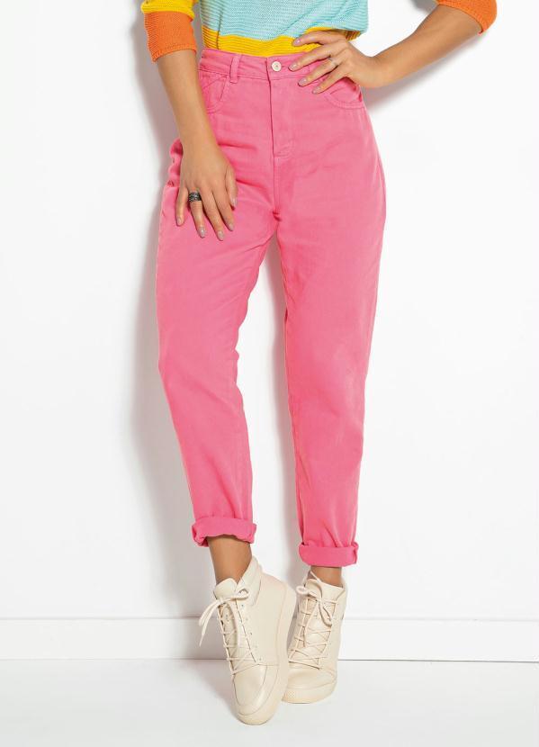 Calça Rosa Chiclete Mom Jeans com Bolsos Sawary