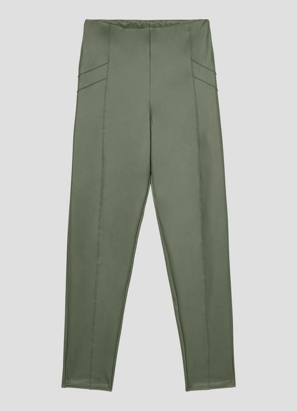 Calça Montaria Plus Size em Neocouro Verde