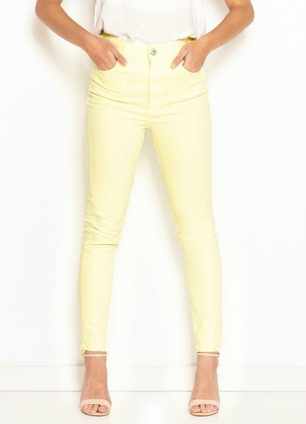 Vista 2 Calça Skinny de Sarja Amarela Colcci Colcci