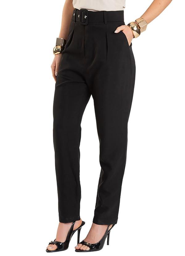 Calça Cenoura Feminina com Cinto Preto