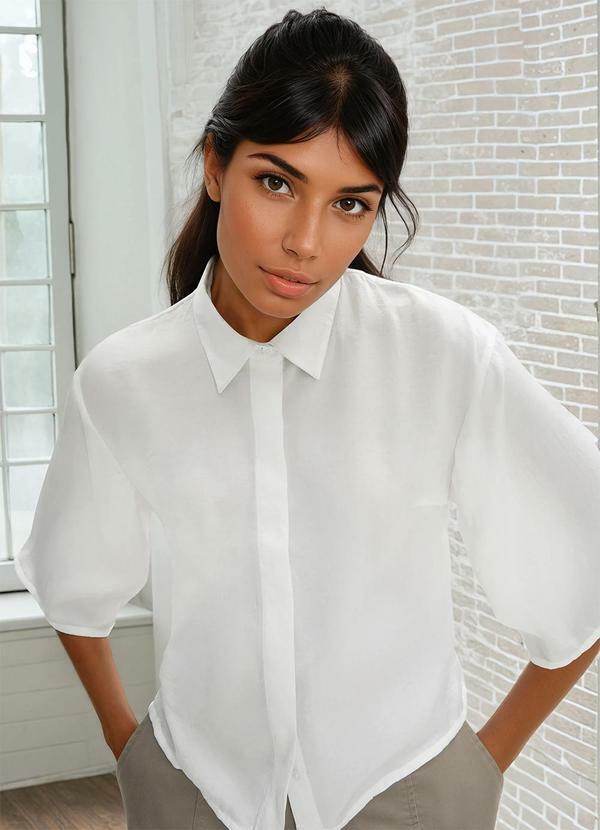 Blusa Off White em Crepe Plano