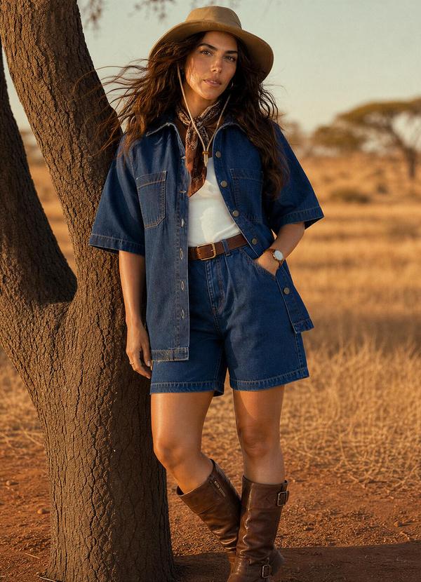 Camisa Azul Escuro em Jeans